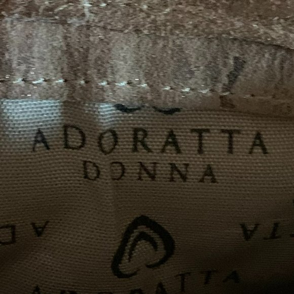 Donna Adoratta Suede Small Chain Crossbody Quilted Bag. - Picture 3 of 5